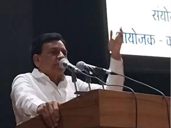 ऑपरेशन सिंदूर पर विवादित बयान: सेना पर टिप्पणी से राजनीतिक बवाल