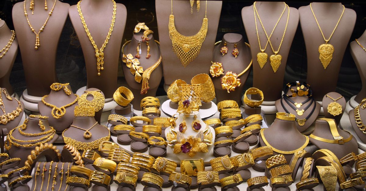 ट्रंप गोल्ड प्राइस गिरावट 2025: ट्रंप सूत्रधार... ये 4 काम होते ही गोल्ड 1 लाख से नीचे जाएगा! चांदी में भी भारी गिरावट का खतरा